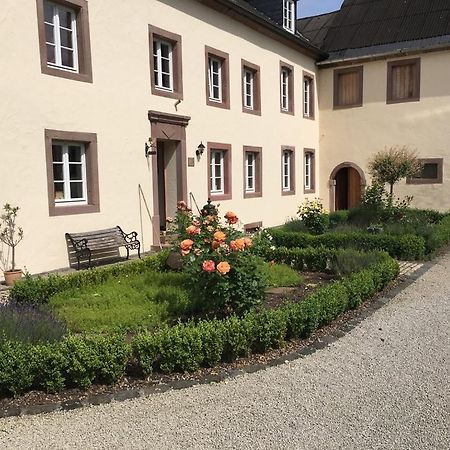 Ferienwohnung In Historischem Bauernhaus In Der Eifel Mettendorf エクステリア 写真